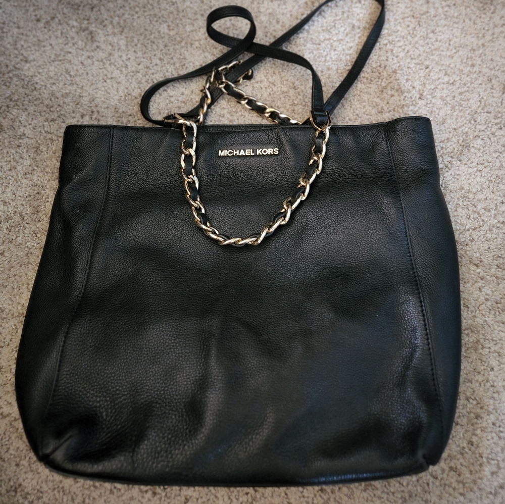 Gorgeous Michael Kors Purse